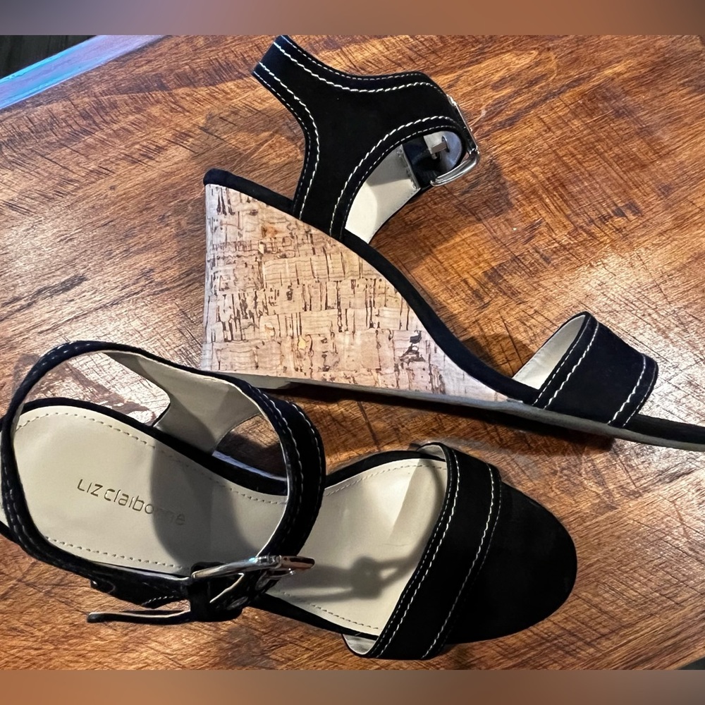 LIZ Claiborne Wedged Black Sandals